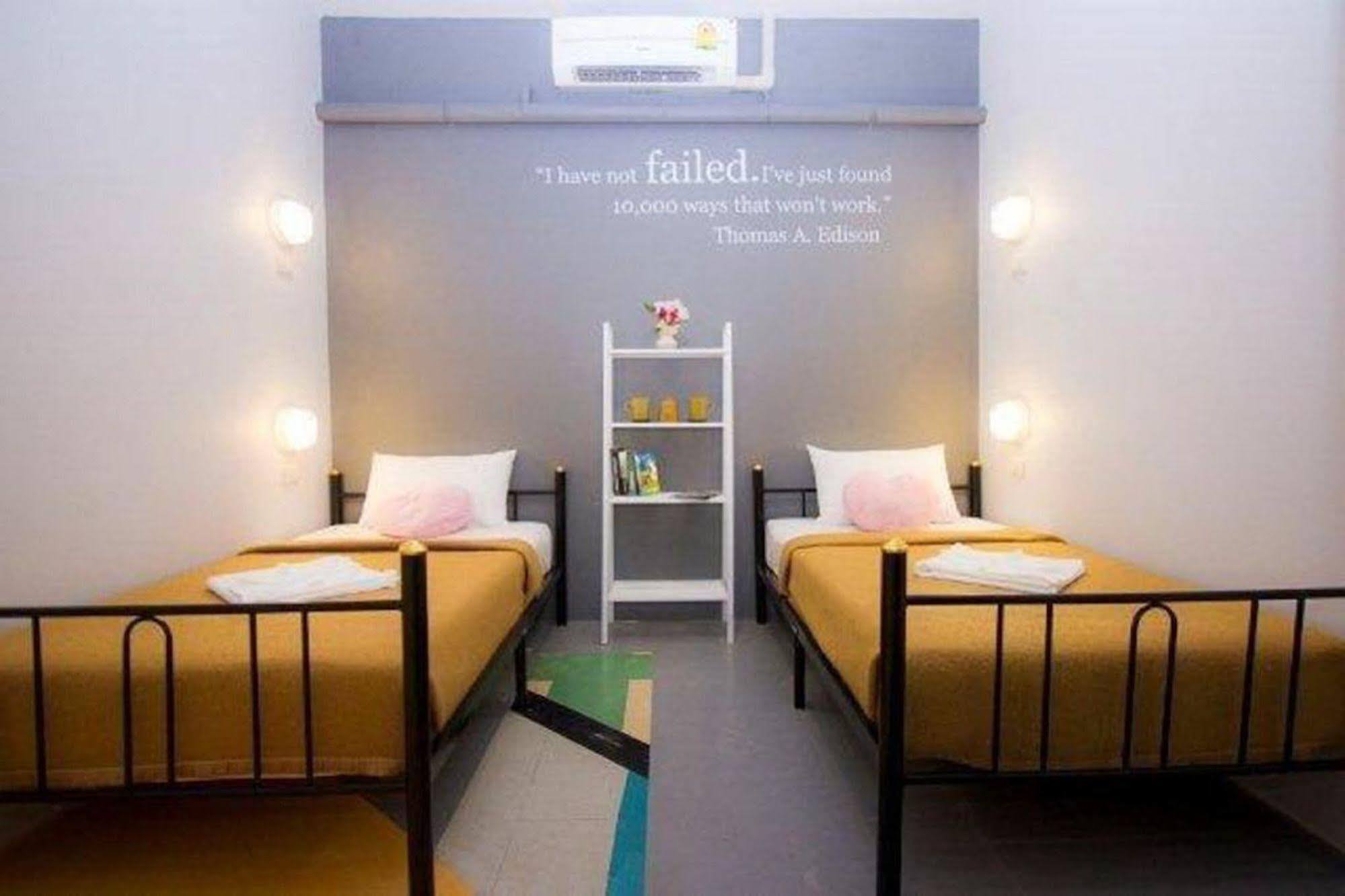 Kool Backpacker Hostel パトン エクステリア 写真